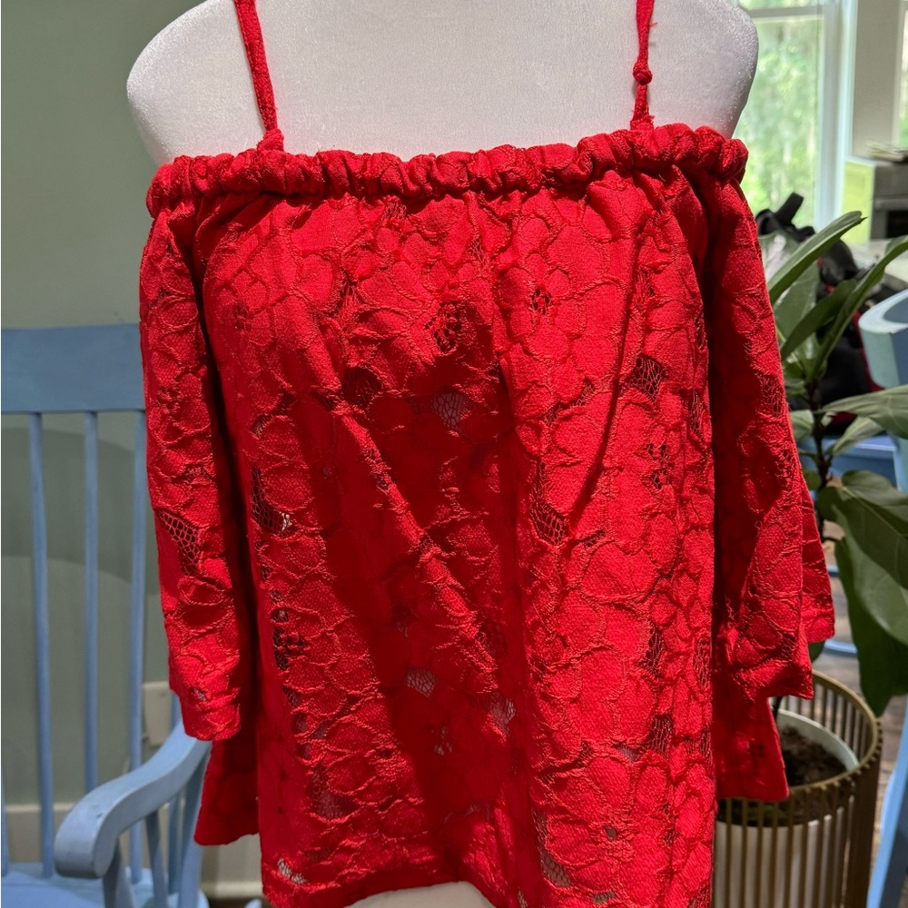 Jack by BB Dakota size small   Beautiful RED off the shoulder top